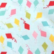 Happy-Days-Kites-100-Cotton-fabric-by-the-half-metre-253233688441