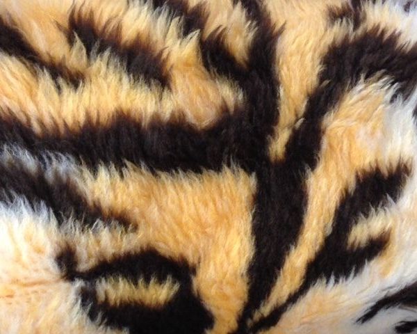 Variation-of-Animal-Print-Acrylic-Fur-60quot-wide-Leopard-Tiger-Cheetah-by-the-half-metre-263287654189-4408